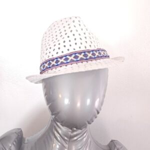 White Summer fedora Hat pretty  sz small very light